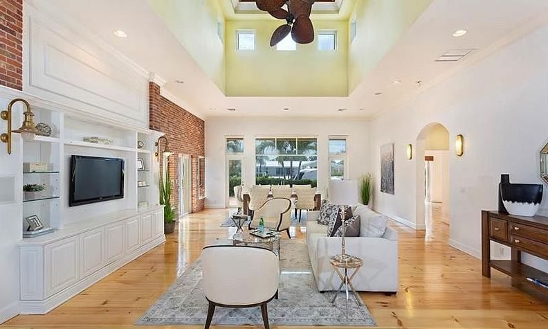 Living Room Expansion - Level 6 Project